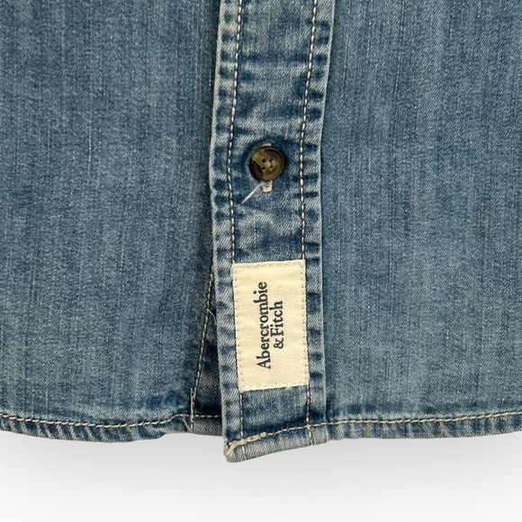 Vintage Abercrombie & Fitch “Muscle Fit” Jean Shirt - Picture 5 of 8